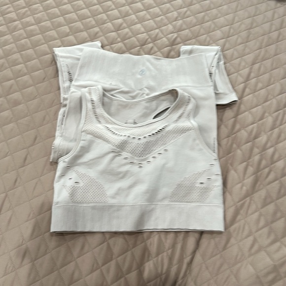 SAVVI Leggings & Sports Bra Set (2-piece) - Picture 4 of 10